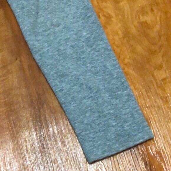 Cat & Jack Girl’s Gray Sweatpants Size 5T - Picture 3 of 6